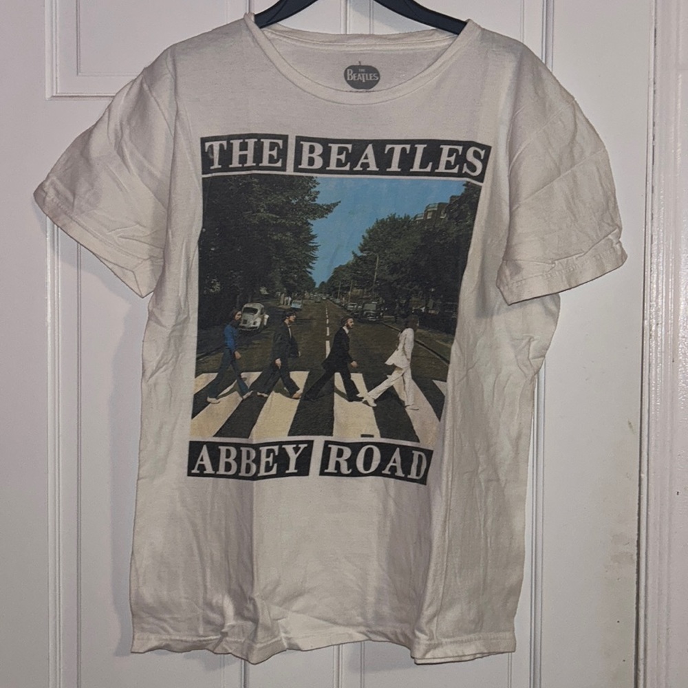 Beatles “Abbey Road” white graphic tee in large